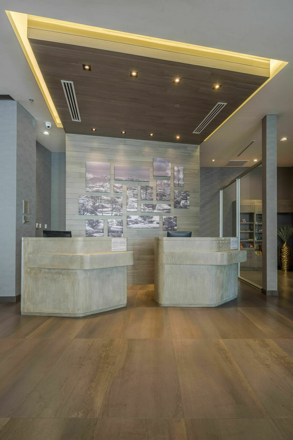 Courtyard By Marriott Chihuahua Hotel Exterior photo